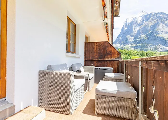 Baerefalli Eiger Panorama * Grindelwald